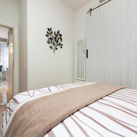 Bella Campagna - Luxury Two Bedroom Apartment โรวีน ภายนอก รูปภาพ