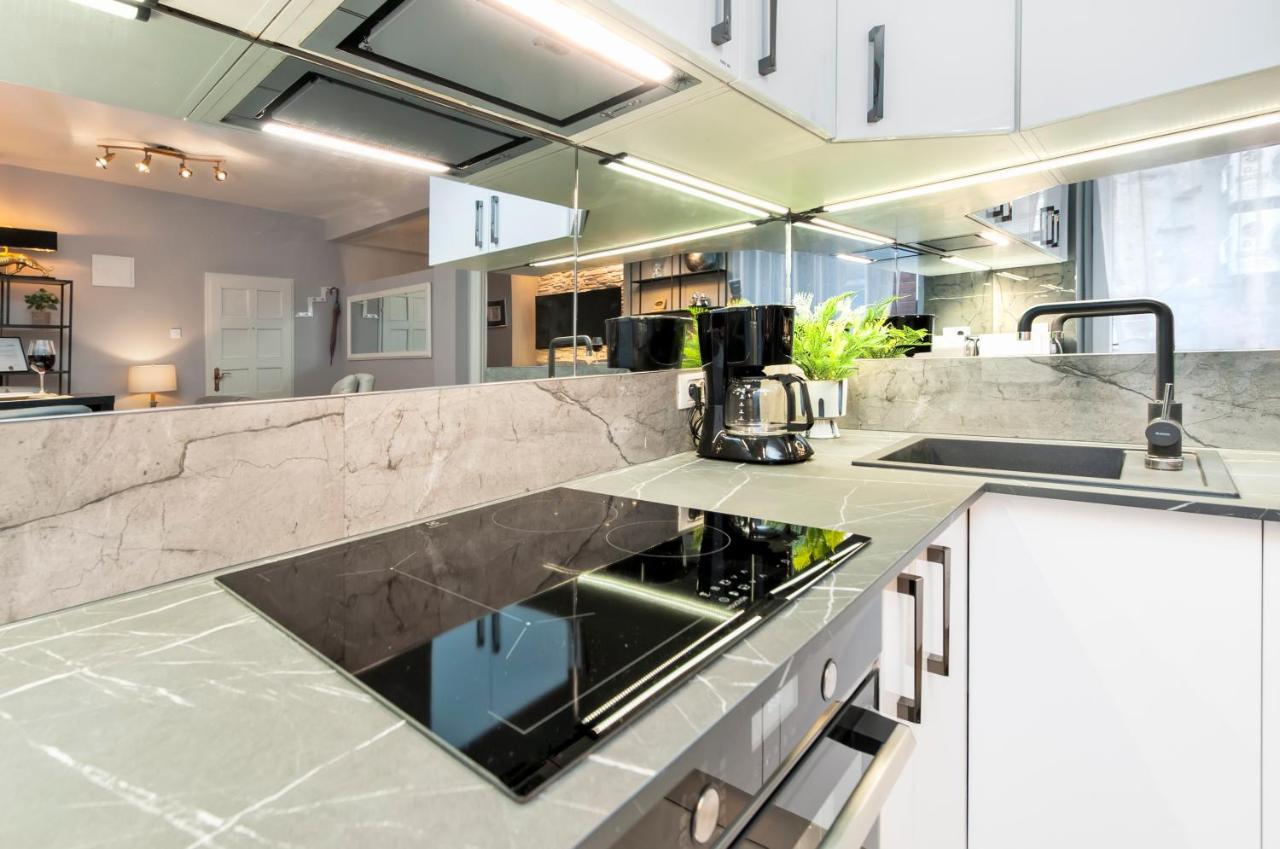 Bella Campagna - Luxury Two Bedroom Apartment โรวีน ภายนอก รูปภาพ