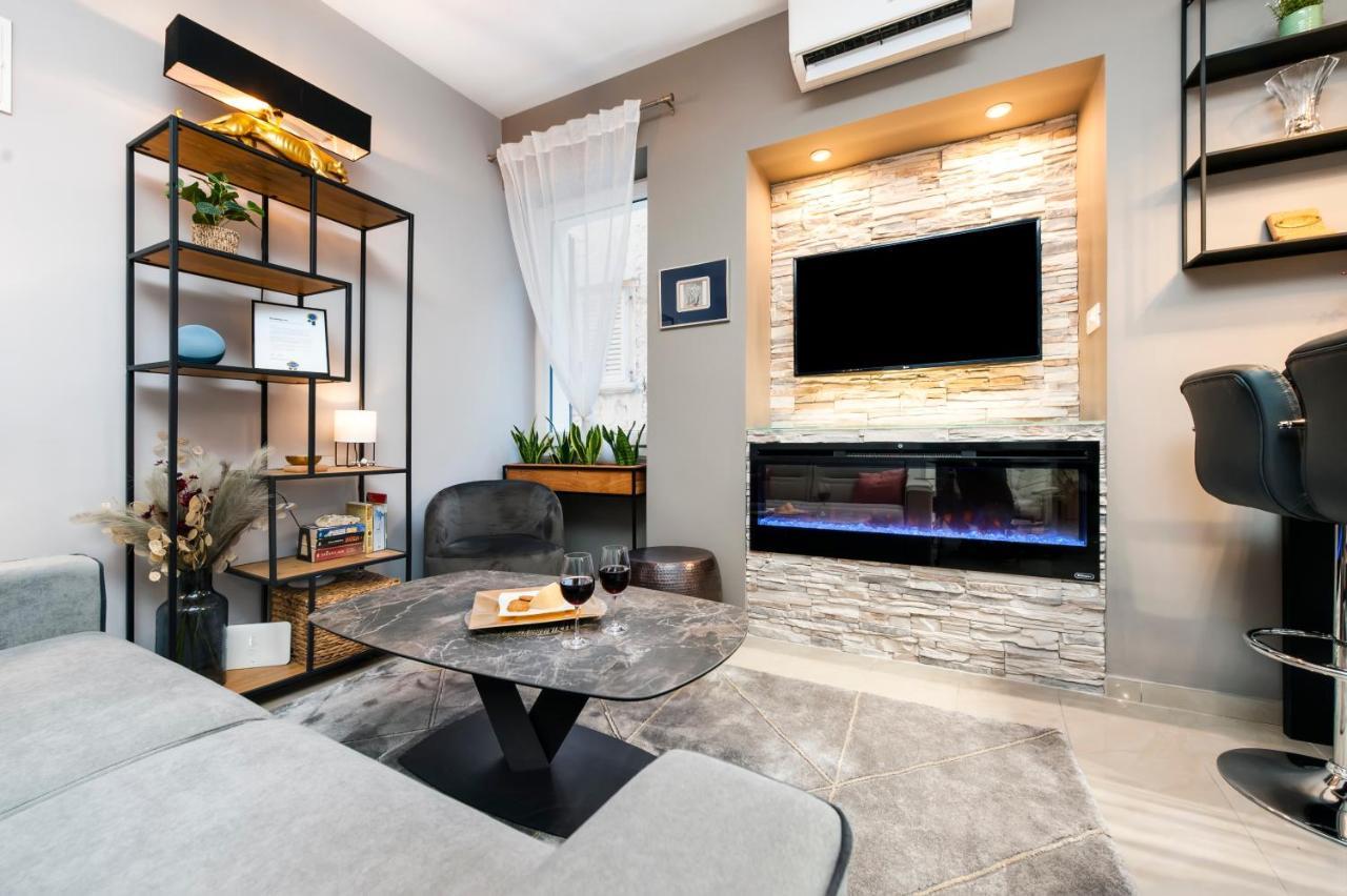 Bella Campagna - Luxury Two Bedroom Apartment โรวีน ภายนอก รูปภาพ